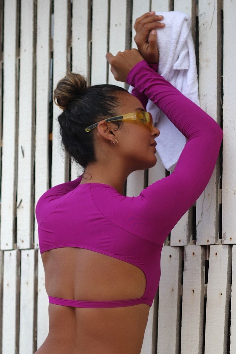 Top de Biquíni Cropped Manga Longa com Bojo Removível Liso